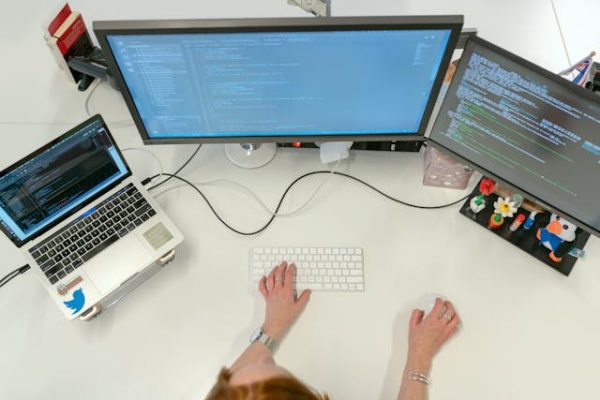 125 Top Technology Blogs - technology shout