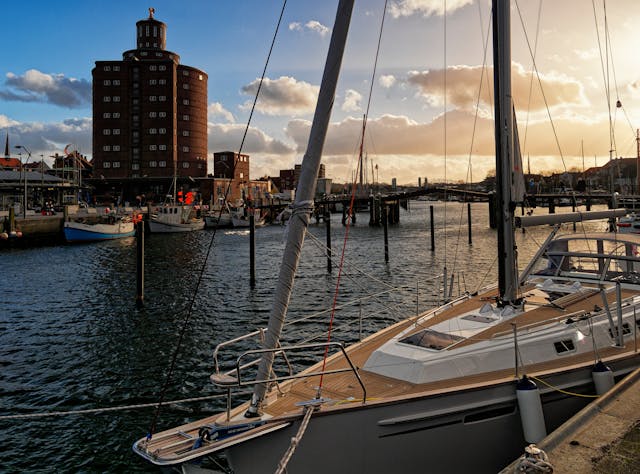 High-end Yacht Charter Brokers The Ultimate Guide to Luxury Yachting - technology shout