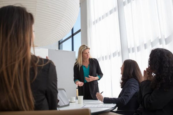 6 Creative Ways to Find and Hire Employees 6 Creative Ways to Find and Hire Employees - technology shout