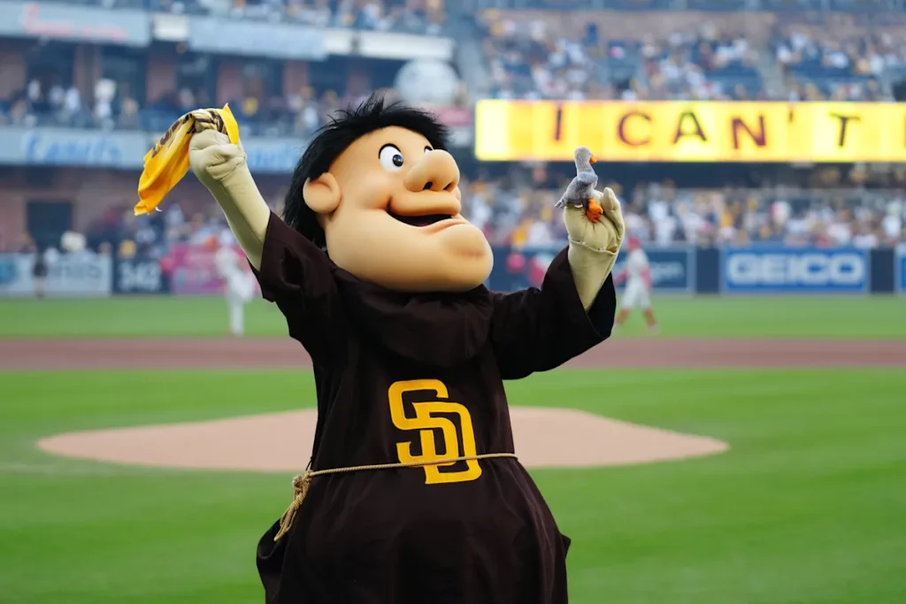 Good Morning San Diego: Minor league moves dominate Padres’ offseason activity 1 4aab7d08a20dbbea94475f3eb7a78c55
