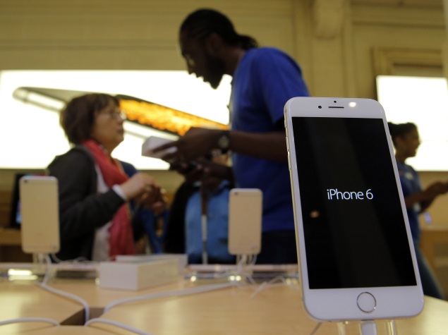 iOS 8.0.1 Woes? Here's How to Restore Your iPhone Back to iOS 8 1 apple iphone 6 display unit ap