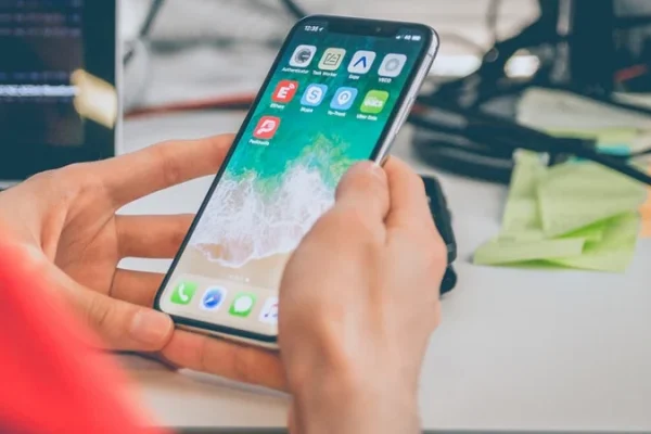 apple iphone x unsplash 1528443548220