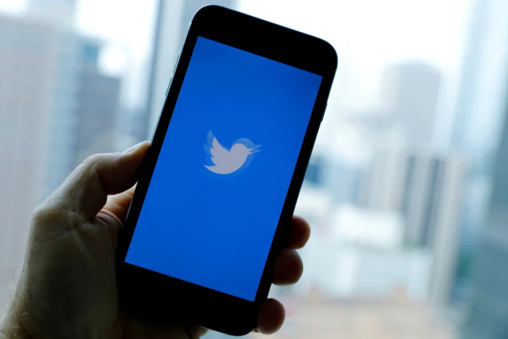 How to Set Up App-Based Two Factor Authentication on Twitter for Free 1 twitter logo phone reuters 1599803329254