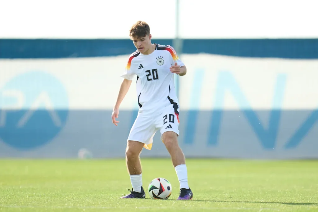 Report: Bayern Munich top talent Moritz Göttlicher closes in on move to VfL Bochum 1 65a1396861693a7f6c60c6b832e72c0e