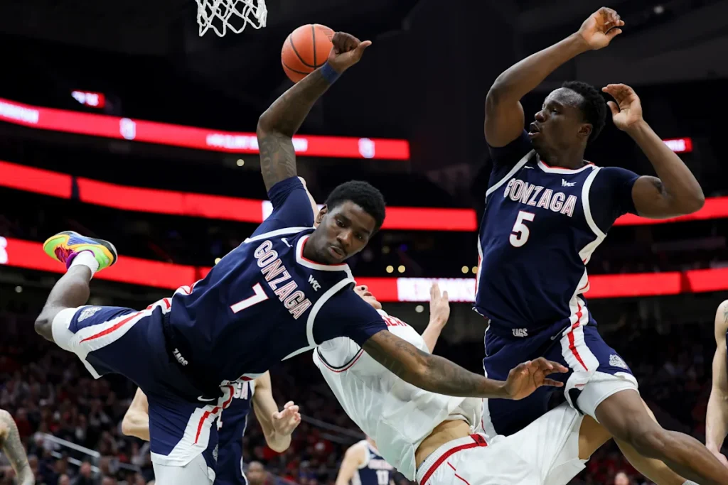 No. 9 Gonzaga overcomes absence of top 2 scorers to beat Seattle U. 71-50 1 97f4bf772b32fadc7623b9f71ba3ab94