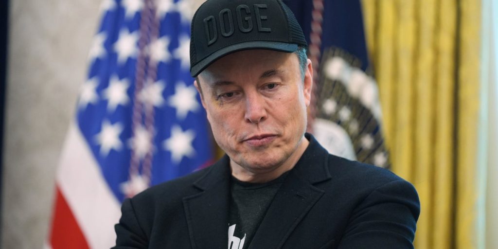Elon Musk's Grok AI Floods X With Sexualized Photos Of Women And Children 3 aee081f09c587e71e7ff7e6142175cd9