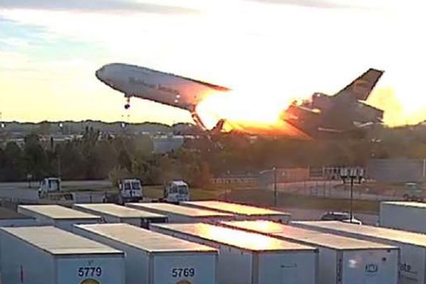 cb08a3c3cfeccfb6fc615fe79b4e9d51