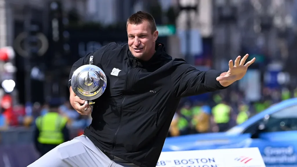 Rob Gronkowski Identifies His Top Pick For Next Ravens Head Coach 1 d977895d27fbaa7abec5f9bc69ef1b99