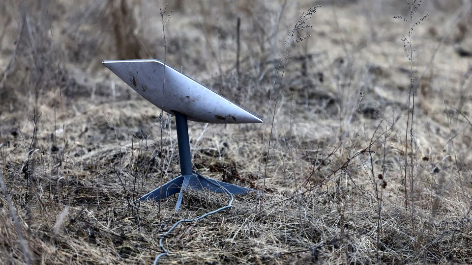 Ukrainian Defense Ministry says Starlink terminals used by Russia in Ukraine have been ‘cut off’ 1 cab7c6b5ca4be9629bc8f7cae1ad0481