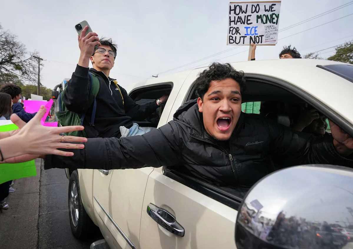 cb74a8d61b06d78ccdd39c8208ccb239