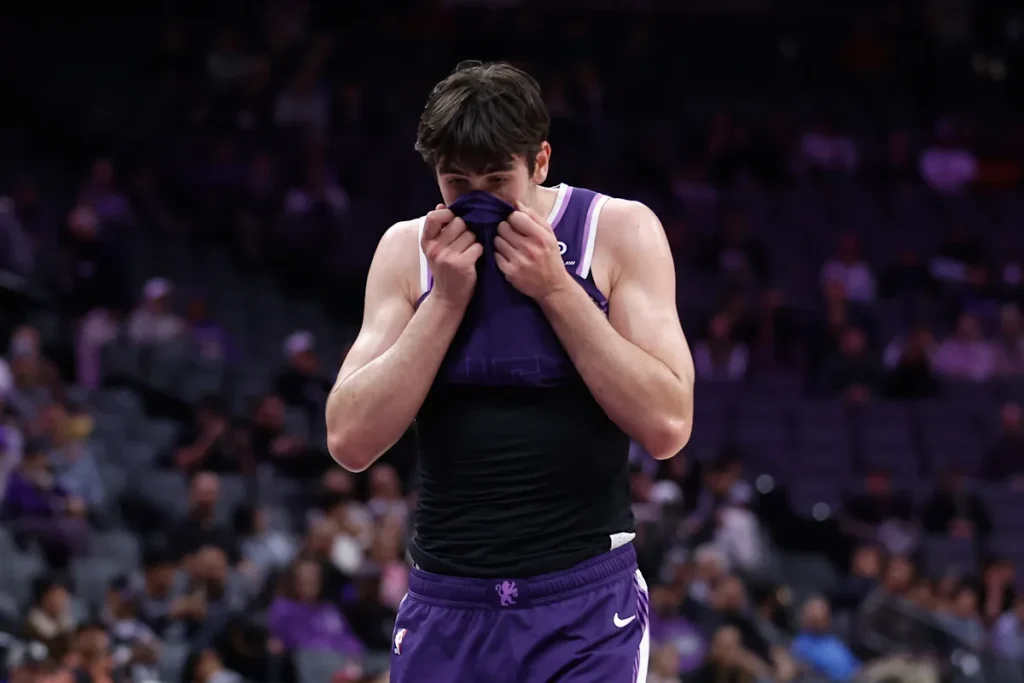 Kings set franchise record with 15th straight loss, a 37-point pasting by Magic 1 d09d97c0 0e1f 11f1 bf7f 0869201050df