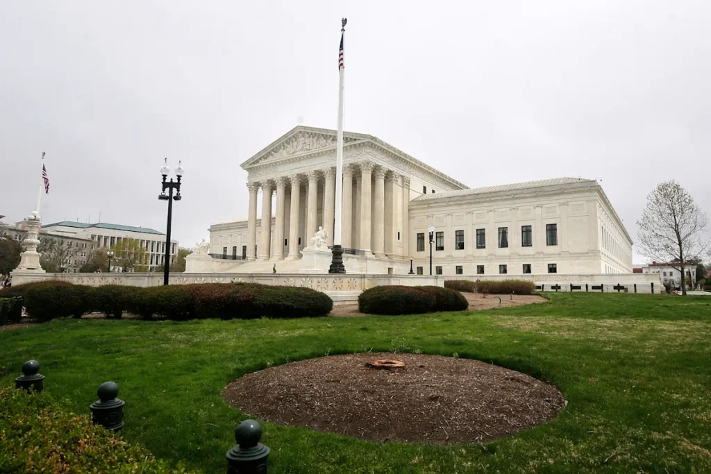 The Supreme Court seems likely to shut down a lawsuit by Falun Gong over Cisco's aid to China 1 0c3da7213d156f164b238e3996727563