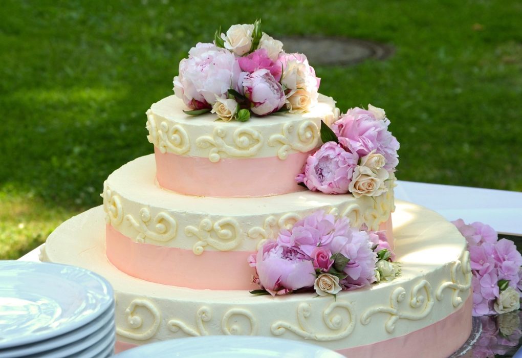 Send Cakes To Canada Online